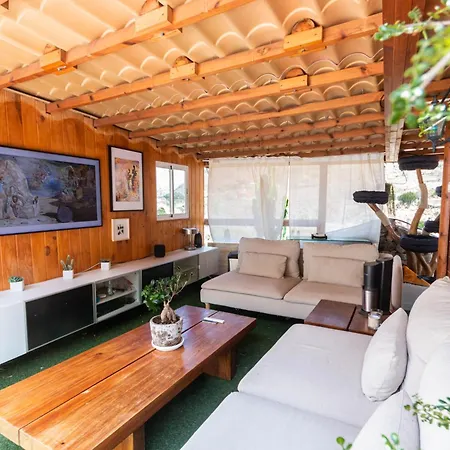 Friends'bed-room In Quiet Montain - Swimming Pool, Jacuzzi, Tv Outdoor - La Lezardiere Habitación en casa particular *