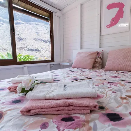 Habitación en casa particular Friends'bed-room In Quiet Montain - Swimming Pool, Jacuzzi, Tv Outdoor - La Lezardiere