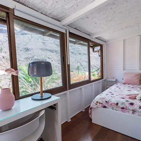 Habitación en casa particular Friends'bed-room In Quiet Montain - Swimming Pool, Jacuzzi, Tv Outdoor - La Lezardiere